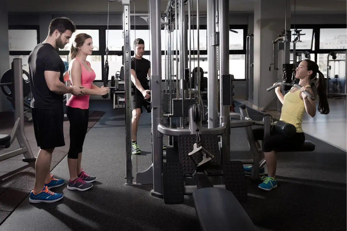poulie basse tirage horizontal salle de musculation