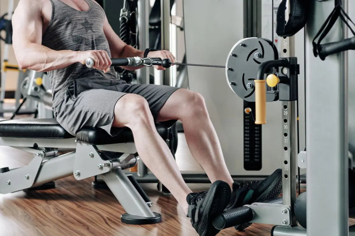 tirage horizontal musculation dos poulie